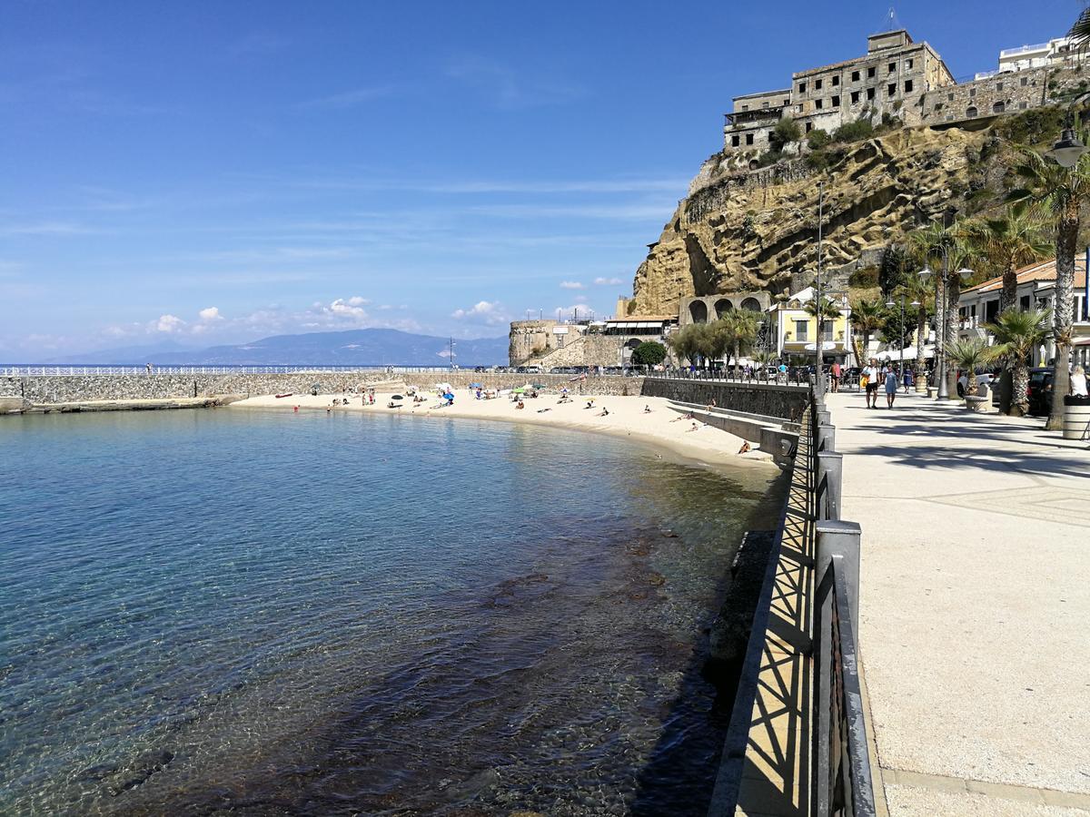 Villino Erminia - Seaside Art b&b Pizzo  Exterior foto